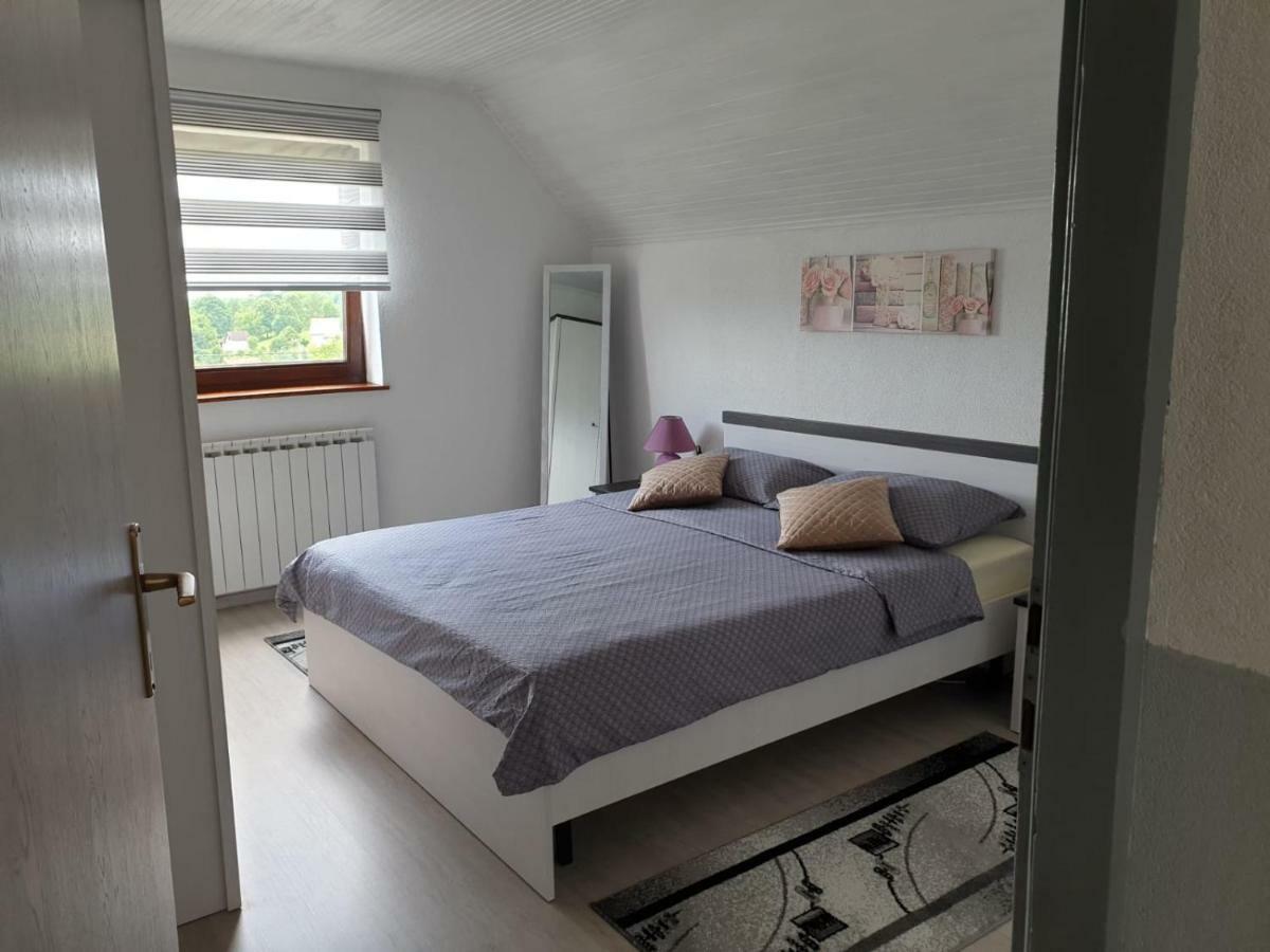Apartman Laura 스몰리야나크 외부 사진